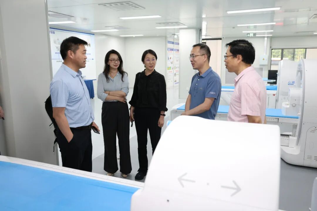 联合南京脑科医院优势专科力量，加快脑磁成像技术临床转化及应用